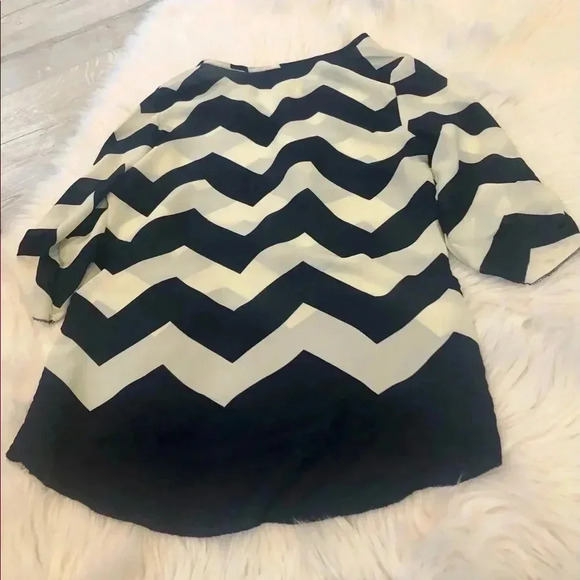 Chevron/rue 21 top blue and white size medium - Picture 1 of 4